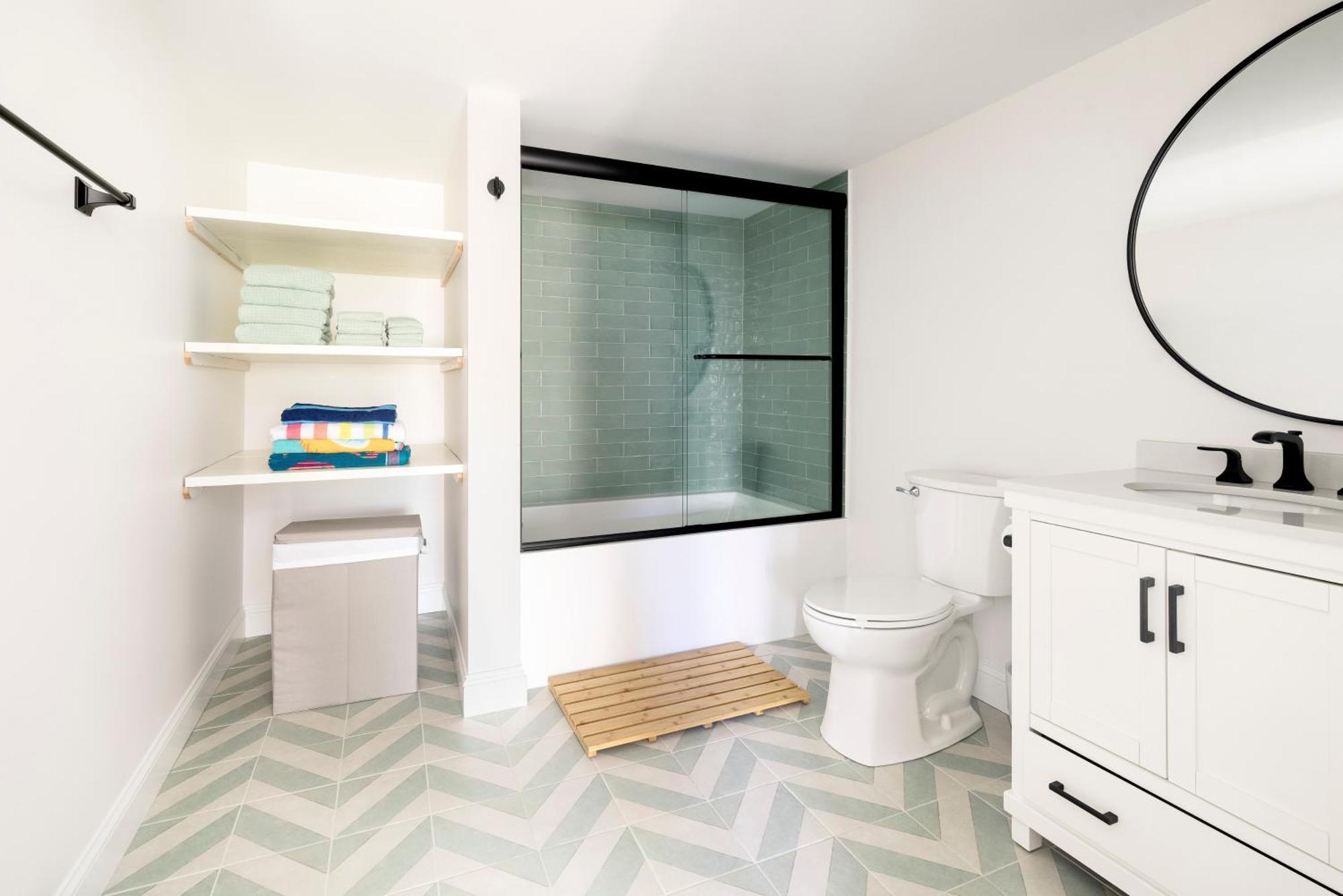 Bright 4Br Beach House, Pine Point Perfection Scarborough Bagian luar foto